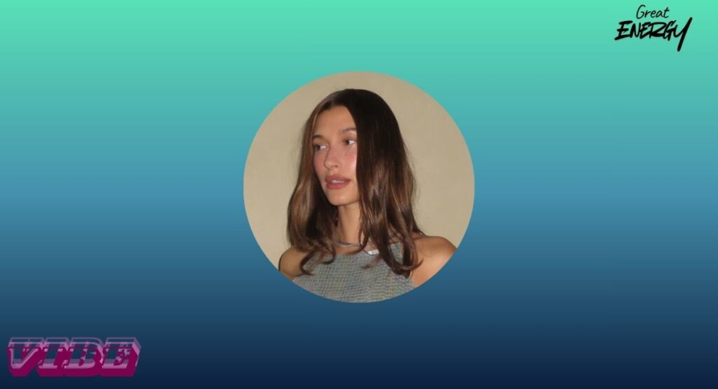 Hailey Bieber Street Style Fashion